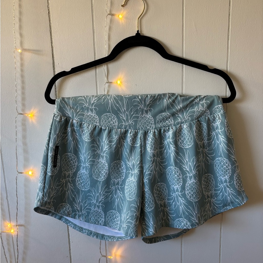 Love Fitness Pineapple shorts - large